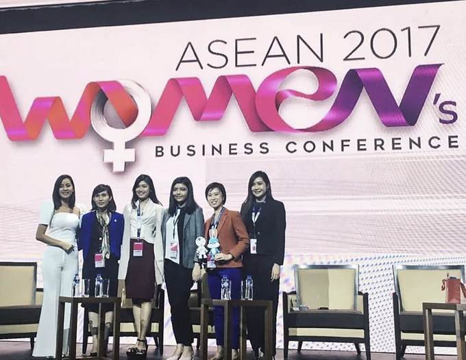 Six speakers on stage at the ASEAN 2017 Women's Business Conference.